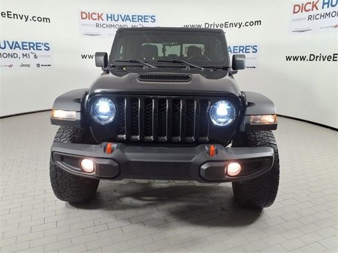 Used 2021 Jeep Gladiator Mojave image 2