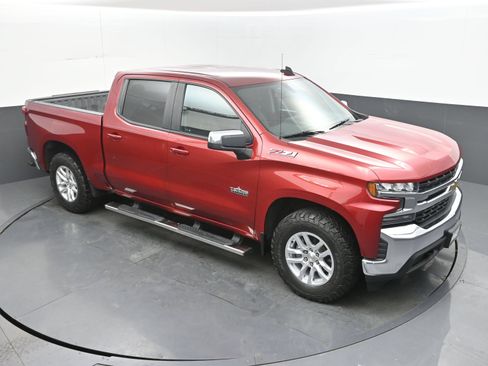 Used 2020 Chevrolet Silverado 1500 LT w/ Texas Edition AWD/4WD image 30