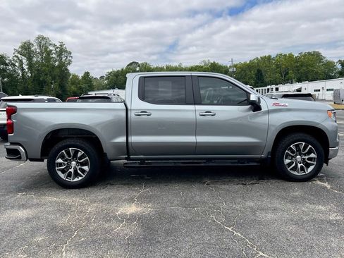 Used 2026 Chevrolet Silverado 1500 LT w/ Z71 Off-Road Package AWD/4WD image 2
