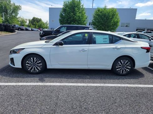 New 2026 Nissan Altima 2.5 SV FWD image 7