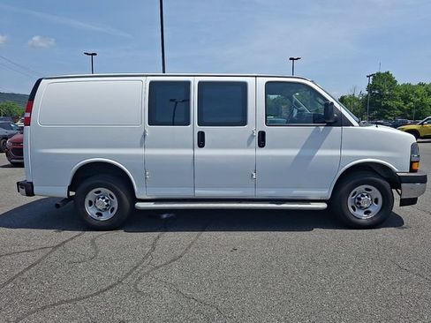 Certified 2024 Chevrolet Express 2500 w/ Driver Convenience Package RWD image 8
