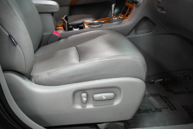 Used 2010 Toyota Highlander Limited AWD/4WD image 23