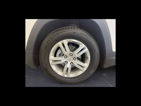 Used 2022 GMC Terrain SLE FWD image 10