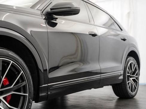 Used 2021 Audi Q8 Premium Plus w/ Premium Plus Package AWD/4WD image 35
