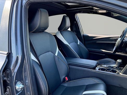 Used 2025 Toyota Camry SE w/ Convenience Package image 28