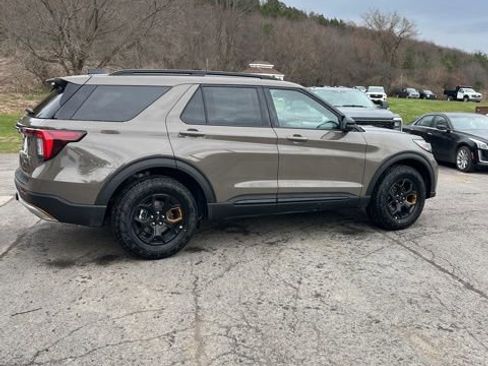 Used 2026 Ford Explorer Tremor AWD/4WD image 14