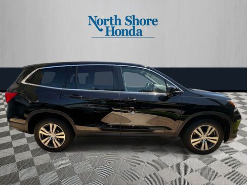 Used 2017 Honda Pilot EX image 3
