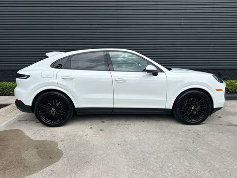 Used 2026 Porsche Cayenne Coupe image 10