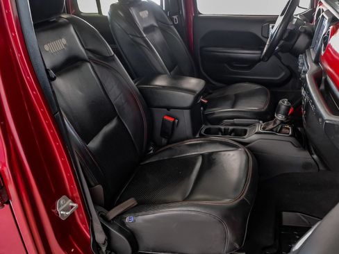Used 2021 Jeep Wrangler Unlimited Rubicon AWD/4WD image 31