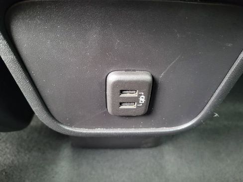 Used 2024 Chevrolet Equinox LT image 17