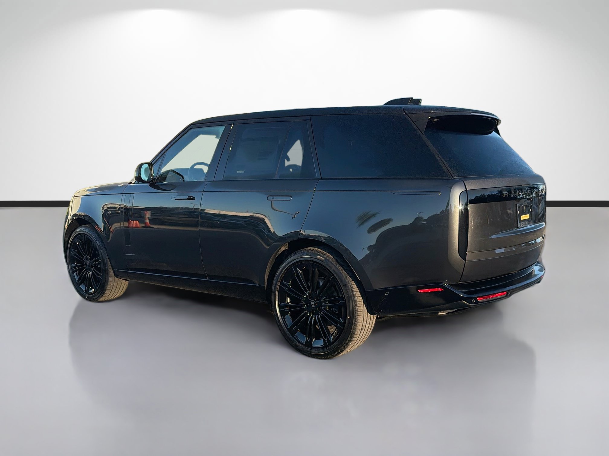 New 2027 Land Rover Range Rover SE AWD/4WD image 3