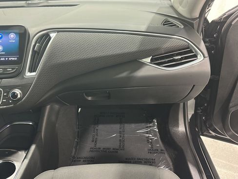 Used 2020 Chevrolet Malibu LT image 27