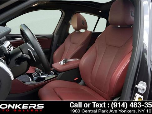 Used 2022 BMW X4 M40i w/ Premium Package image 16