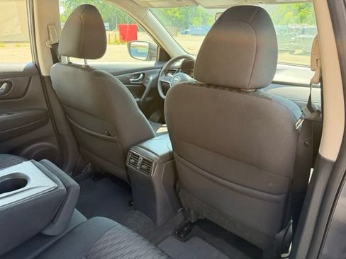 Used 2017 Nissan Rogue S AWD/4WD image 11