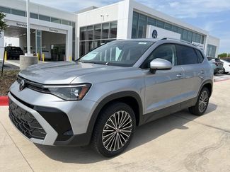 New 2025 Volkswagen Taos SE video 2