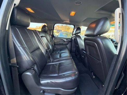 Used 2013 GMC Yukon XL SLT image 11