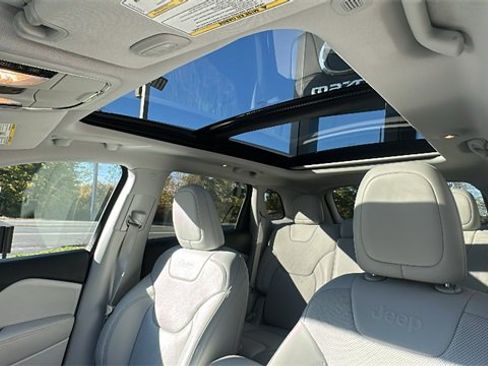 Used 2021 Jeep Cherokee Limited w/ Elite Package image 22