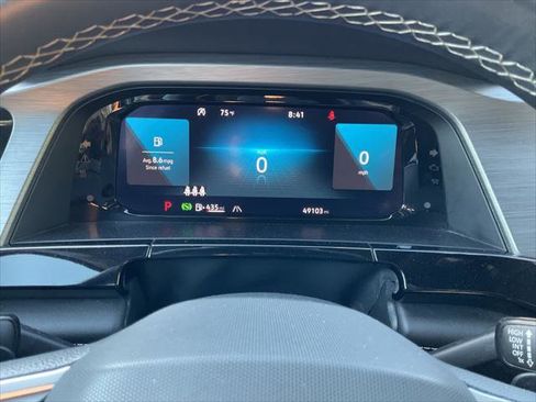 Used 2024 Volkswagen Atlas Cross Sport SE image 31