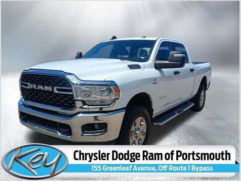 Used 2024 RAM 2500 Big Horn AWD/4WD image 1