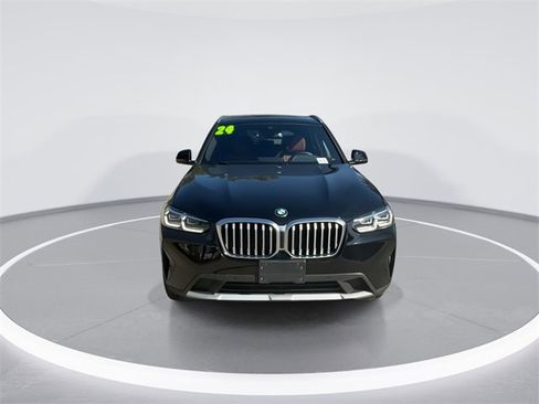 Used 2024 BMW X3 sDrive30i w/ Convenience Package w/ZPA image 3