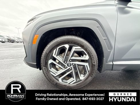 Used 2025 Hyundai Tucson Limited image 13