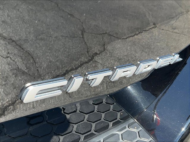 Used 2023 Dodge Durango Citadel RWD image 26