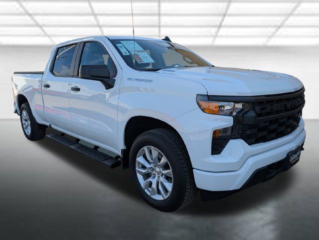 Used 2026 Chevrolet Silverado 1500 Custom AWD/4WD image 1