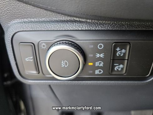 New 2026 Ford Explorer Active w/ Active Comfort Package image 21