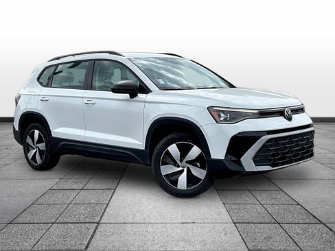 Used 2025 Volkswagen Taos S AWD/4WD image 1