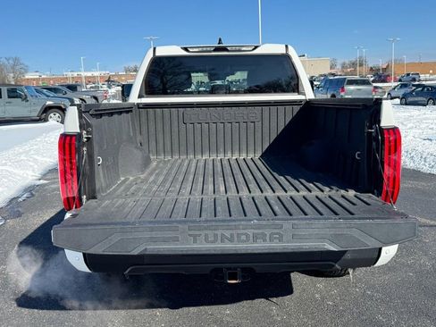 Used 2022 Toyota Tundra SR5 w/ SR5 Convenience Package image 4