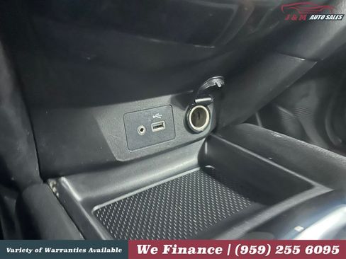 Used 2019 Nissan Rogue SV AWD/4WD image 26