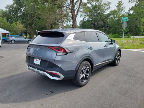 Used 2025 Kia Sportage EX FWD image 2