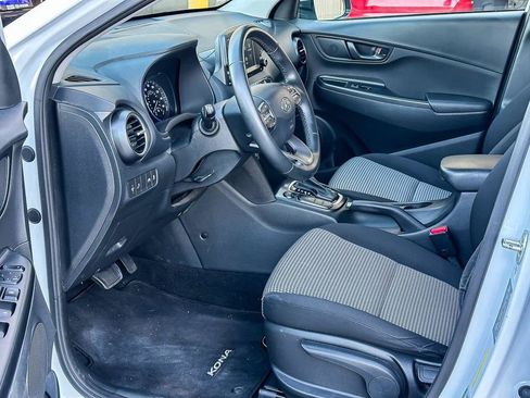 Used 2021 Hyundai Kona SEL w/ Cargo Package image 11