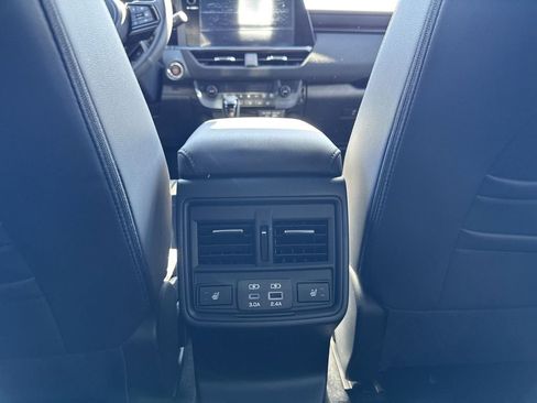 New 2026 Subaru Outback Limited AWD/4WD image 23
