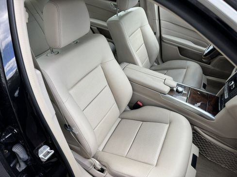 Used 2014 Mercedes-Benz E 350 4MATIC Sedan w/ Premium 1 Package image 30
