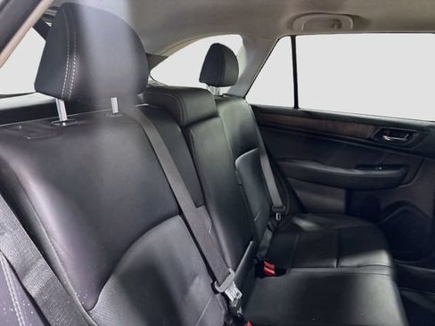 Used 2018 Subaru Outback 2.5i Limited AWD/4WD image 20