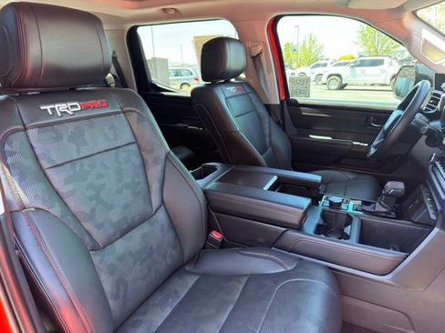 Used 2022 Toyota Tundra Limited AWD/4WD image 29