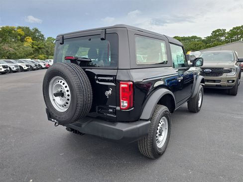 New 2025 Ford Bronco 2-Door image 4