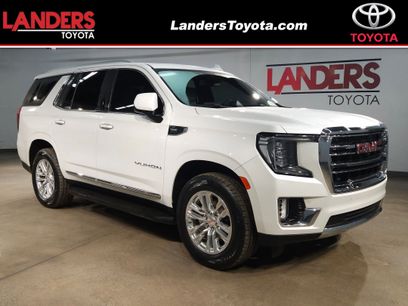 Used 2023 GMC Yukon SLT w/ SLT Premium Package