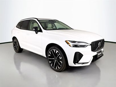 New 2026 Volvo XC60 B5 Ultra w/ Climate Package PRO