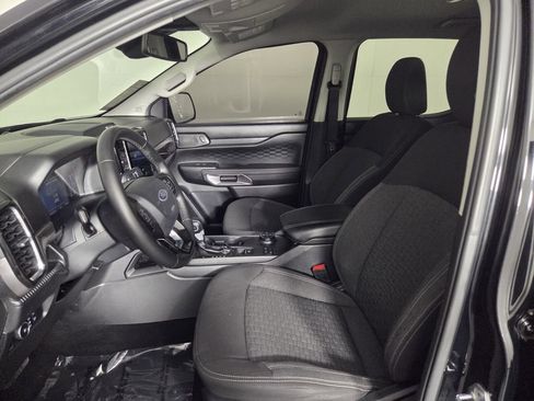 Used 2024 Ford Ranger XLT RWD image 9