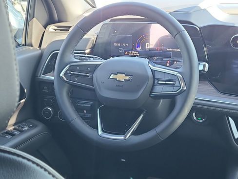 New 2026 Chevrolet Suburban Premier AWD/4WD image 12