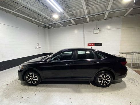 Used 2024 Volkswagen Jetta S image 3