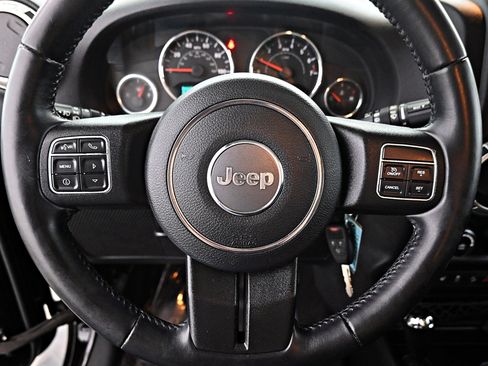 Used 2017 Jeep Wrangler Unlimited Sahara w/ Dual Top Group image 6