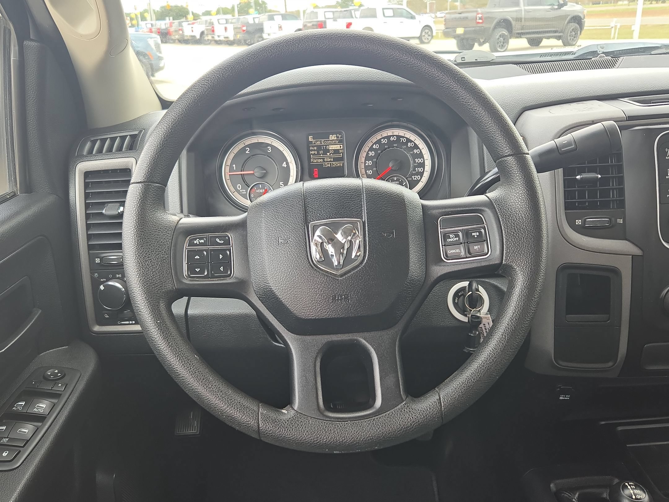 Used 2016 RAM 3500 Tradesman w/ Chrome Appearance Group AWD/4WD image 19