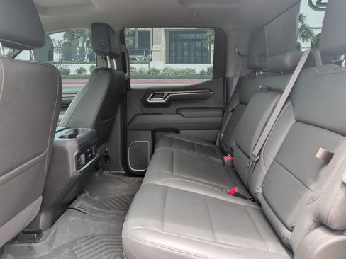 Used 2022 Chevrolet Silverado 1500 LTZ AWD/4WD image 25