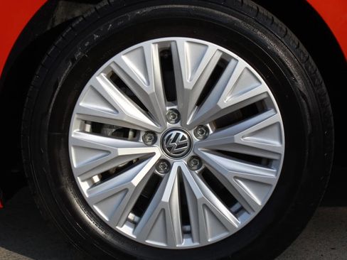 Used 2019 Volkswagen Jetta S image 9