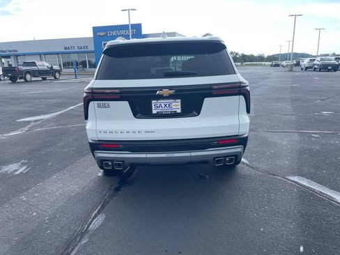Used 2026 Chevrolet Traverse LT AWD/4WD image 4
