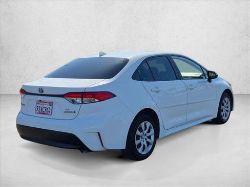 Certified 2024 Toyota Corolla LE FWD image 5
