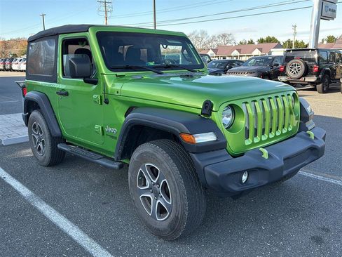 Used 2020 Jeep Wrangler Sport image 7